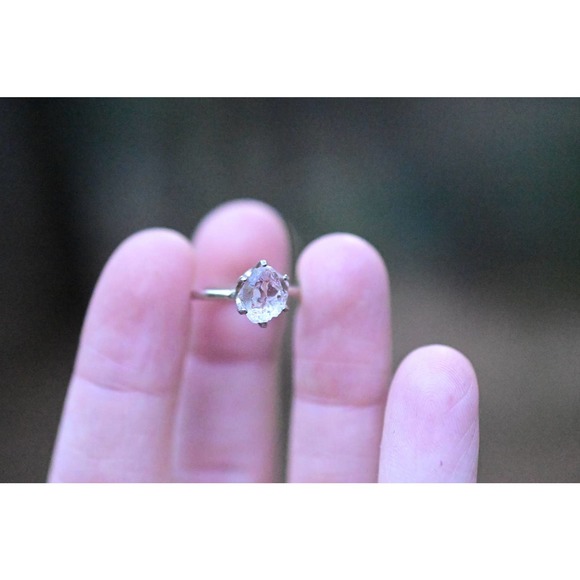Size 4 14k White Gold Diamond Ring,